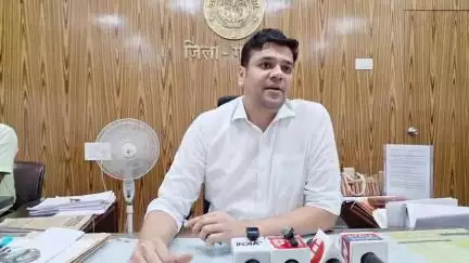 गाज़ीपुर: डीएम ने बिराइच में बुलडोजर कार्रवाई पर कहा- जांच टीम गठित कर दोषियों पर की जाएगी कार्रवाई