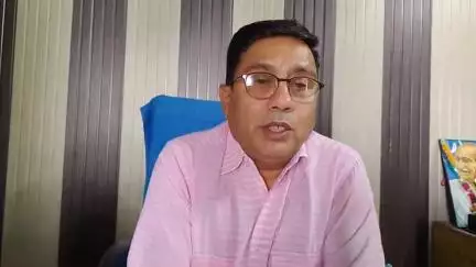 पोखरी: पोखरी में नोडल अधिकारी राजेंद्र बिष्ट ने ग्राम प्रधान, क्षेत्र पंचायत के दस्तावेजों की जानकारी दी