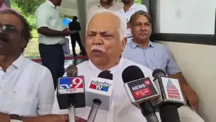 ಕಾರವಾರ: ಸಿದ್ದರಾಮಯ್ಯಗೆ ಹೈಕಮಾಂಡ್ ಬೆಂಬಲವಿದೆ, ಅವರೇ 5 ವರ್ಷ ಸಿಎಂ: ನಗರದಲ್ಲಿ ಶಾಸಕ ಆರ್.ವಿ ದೇಶಪಾಂಡೆ