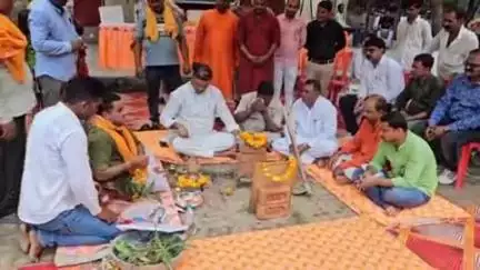 ज्ञानपुर: ज्ञानपुर बस स्टेशन का होगा कायाकल्प, ₹2 करोड़ 29 लाख 98 हजार की लागत से परियोजना का भूमि पूजन संपन्न