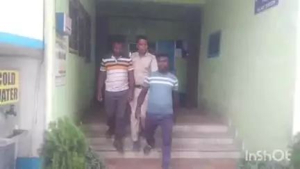 পোলবা-দাদপুর: বেআইনি চোলাই মদ বিক্রির অভিযোগে পোলবার পাওয়ার হাউজ ও গোটু বাজার সংলগ্ন এলাকা থেকে গ্রেফতার দুই,ধৃতদের আদালতে পাঠালপুলিশ