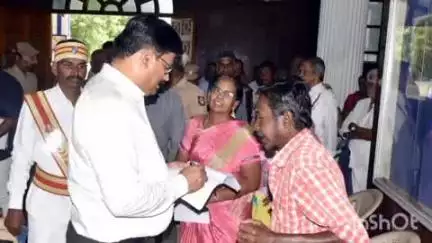 திருவாரூர்: ஆட்சியரகத்தில் மக்கள் குறைதீர்க்கும் நாள் கூட்டம்