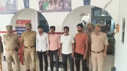 सफीपुर: सफीपुर में दलित बच्ची से अश्लील घटना में नौशाद फरार, पुलिस ने चार गुर्गों को किया गिरफ्तार, गांव में तैनात भारी पुलिस बल