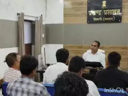 सिमरी: सिमरी में मतदाता पुनरीक्षण को लेकर बीएलओ को दिशा-निर्देश, बीडीओ ने जारी किए अहम निर्देश