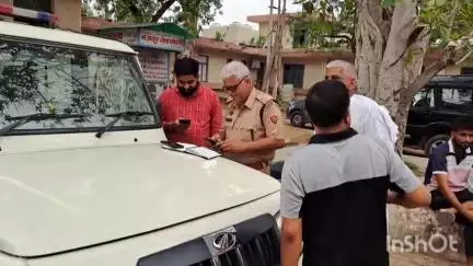 चरखी दादरी: खेड़ी बत्तर क्रेशर जोन में मिली नवजात बच्ची का शव, पोस्टमार्टम के लिए रोहतक पीजीआई भेजा गया