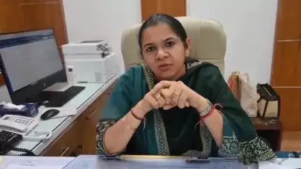 टिहरी: जिलाधिकारी नितिका खंडेलवाल ने कहा, बारिश व अलर्ट को देखते हुए घनसाली के 24 परिवारों को किया गया शिफ्ट