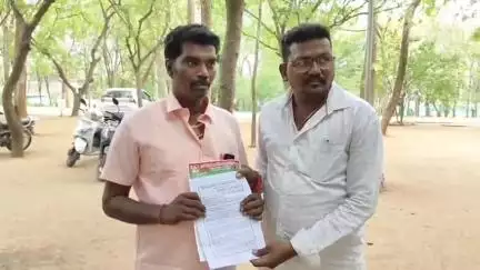 திண்டுக்கல் கிழக்கு: மேல்நிலை குடிநீர் தொட்டியில் மலம் கழித்த மர்ம நபர்கள் மீது நடவடிக்கை எடுக்கக்கோரி ஆட்சியர் அலுவலகத்தில் மனு