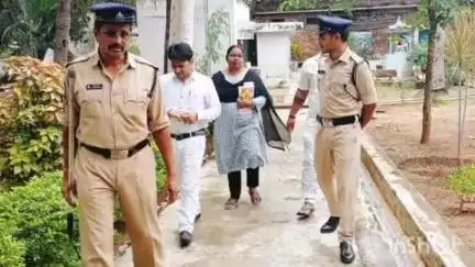 నర్సీపట్నం సబ్ జైలు ను సోమవారం తణికీచేసిన సీనియర్ సివిల్ జడ్జి పఠాన్ షియాజ్ ఖాన్