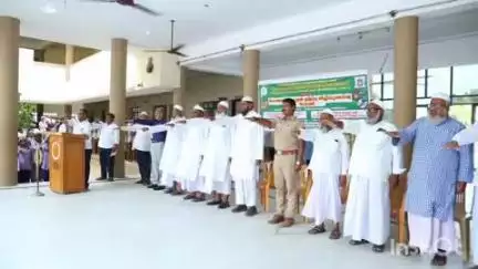 வாலாஜா: மேல்விஷாரம் இஸ்லாமிய ஆண்கள் மேல்நிலைப் பள்ளியில் போதைப் பொருட்களால் ஏற்படும் பாதிப்புகள் குறித்த விழிப்புணர்வு பேரணி நடைபெற்றது