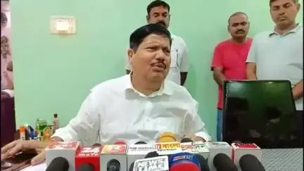 ব্যারাকপুর ১: পুলিশ এক্তিয়ার বহির্ভূতভাবে শ্যামনগরের সভা বাতিল করেছে জগদ্দলে অভিযোগ করলেন অর্জুন সিং