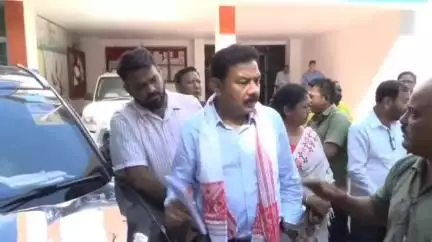 বঙাইগাঁও ভাগ: "BTRত বেয়া দিন আমিও দেখিছোঁ" জিলা আয়ুক্ত কাৰ্যালয়ত মন্তব্য মন্ত্ৰী ৰঞ্জিত কুমাৰ দাসৰ BTR নিৰ্বাচন সন্দৰ্ভত