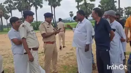 जमुई: मड़वा गांव में शरारती तत्वों ने मुहर्रम का निशान उखाड़कर जलाने का प्रयास किया, पुलिस जांच में जुटी