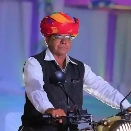 राजपूत सेवा समिति के अध्यक्ष मांगु सिंह गौड़ ने समाज के भवन निर्माण के लिए दान की अपनी 5 बीघा निजी ज़मीन दान