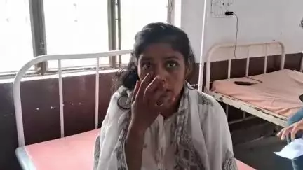 बिल्सी: दहेज के लिए विवाहिता के साथ मारपीट, बिल्सी पुलिस ने घायल महिला को बिल्सी अस्पताल में कराया भर्ती