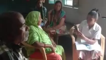ગરબાડા: મીનાક્યાર આરોગ્ય વિભાગ દ્વારા વિવિધ વિસ્તારમાં વય વંદના કાર્ડ 70+ એનરોલ્મેન્ટ સહિત આરોગ્યની કામગીરી હાથ ધરાઈ.