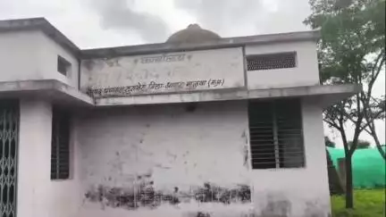 सुसनेर: ग्राम पंचायत लोधाखेड़ी मे प्रधानमंत्री आवास के नाम पर सहायक सचिव के रुपए लेने का मामला आया सामने #जनसमस्या