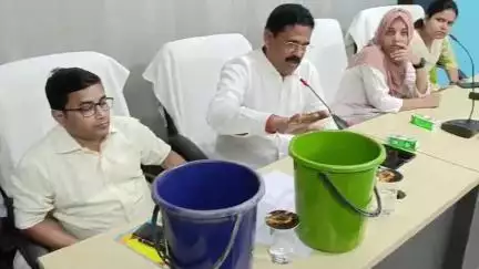 सुपौल: नगर परिषद कार्यालय में बोर्ड बैठक, डस्टबिन खरीदारी में अनियमितता पर गर्माया माहौल