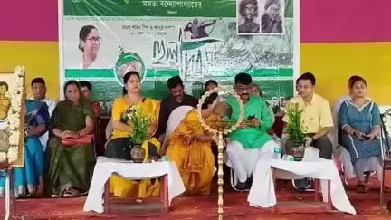পাঁশকুড়া: জেলা পরিষদের উদ্যোগে এবং পাঁশকুড়া ১ পঞ্চায়েত সমিতির সহযোগিতায় মেচগ্রামে পালিত হলো হুল দিবস উপস্থিত রাজ্যের মন্ত্রী