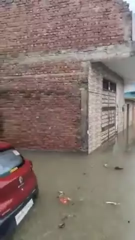 बीसलपुर: बारिश के बाद बीसलपुर के कई मोहल्ले टापू में तब्दील, घरों में घुसा गंदा बदबूदार पानी, सामने आया वीडियो