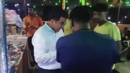 पिथौरागढ़: मानसून काल और जनपद में हो रही अतिवृष्टि के चलते जिलाधिकारी ने राष्ट्रीय राजमार्ग व घाट का किया स्थलीय निरीक्षण
