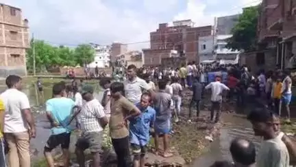 बिहार: छज्जू मोहल्ला: नाले में डूबने से 5 साल के बच्चे की मौत, 4 घंटे बाद मिला शव