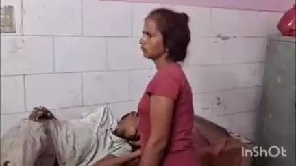 कायमगंज: गांव कुंवरपुर खास में बंदरों के हमले से 10 वर्षीय किशोर छत से गिरकर घायल, सीएचसी में भर्ती