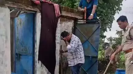रायसेन: गुलगांव में कच्ची शराब की अवैध फैक्ट्री पकड़ी, 3 गिरफ्तार, 60 लाख से अधिक की शराब जब्त