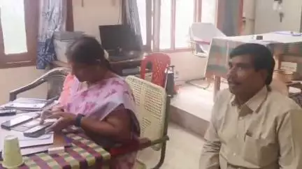 మంత్రాలయం: ప్రజా సమస్యల పరిష్కార వేదిక ద్వారా వచ్చిన అర్జీలను పరిశీలించి త్వరితగతిన పరిష్కరిస్తాం: మంత్రాలయం ఎమ్మార్వో రమాదేవి హామీ