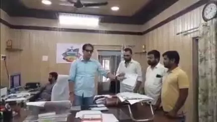 लाडपुरा: जेके फैक्ट्री कोटा की भूमि पर उद्योग स्थापित करने की मांग को लेकर भाजपा कार्यकर्ताओं ने CM के नाम कलेक्टर को दिया ज्ञापन