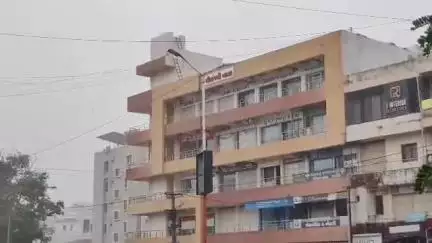 મોરબી: શહેરમાં ભારે ઉકળાટ બાદ મેઘરાજાની પધરામણી