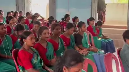 गोड्डा: 170वें हूल दिवस पर गोड्डा कॉलेज पहुंचे विधायक प्रदीप यादव