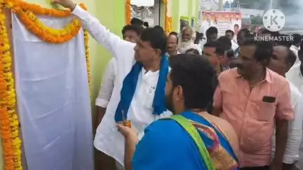 వర్ని: రైతులకు ఎరువుల కొరత లేకుండా చూడాలి: రుద్రూర్‌లో ఎమ్మెల్యే శ్రీనివాస్ రెడ్డి