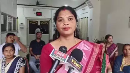 ପାଟଣାଗଡ: ଏନ ଏ ସି ରେ କାଉନସିଲର ଙ୍କ ଧାରଣା ଚତୁର୍ଥ ଦିନ ରେ ପହଞ୍ଚିଲା ପ୍ରତିକ୍ରିୟା ରଖିଛନ୍ତି ଅଧ୍ୟକ୍ଷା