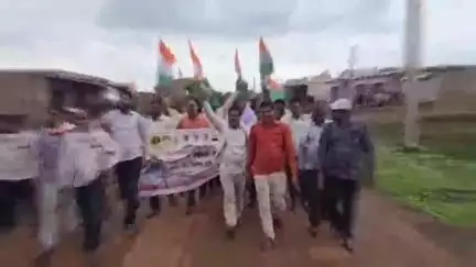 बेरला: पूर्व कृषि मंत्री के नेतृत्व में कांग्रेस ने केहका सेवा सहकारी घेरा DAP खाद्य और बिजली कटौती पर कलेक्टर को ज्ञापन सौंपा