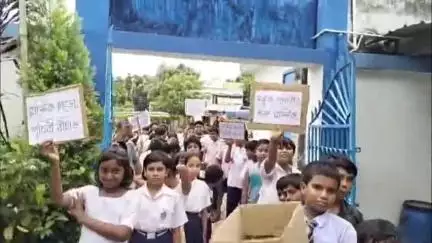 নাকাশিপাড়া: বেথুয়াডহরী সরকার পুষ্ট প্রাথমিক বিদ্যালয় ভেড়ামারায় আজ প্লাস্টিক বর্জন নিয়ে কর্মসূচি হলো