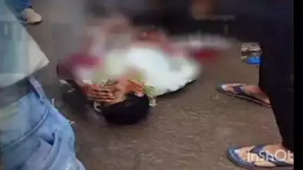 चंद्रपूर: नातवासाठी आलेले आजोबाचा ट्रक खाली चिरडून मृत्यू राजुरा उपजिल्हा रुग्णालयासमोरील घटना
