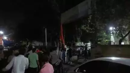 देवास नगर: गजरा गियर चौराहे पर बीती रात हुए विवाद में दोनों पक्षों पर मामला दर्ज