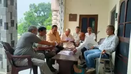 नूरपुर: हि.प्र.वि. पेंशनर फोरम नूरपुर यूनिट ने रिटायर कर्मियों को पक्का टियाला में पेंशनर फोरम की सदस्यता दिलाई
