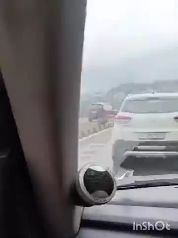 सोलन: NH-5 पर पर्यटकों ने गाड़ी से बाहर निकलकर हुड़दंगबाजी की, सोशल मीडिया पर वीडियो हुआ वायरल