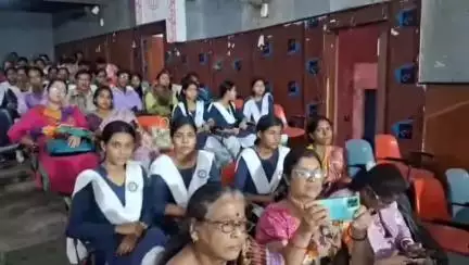 কেশপুর: শিশু অধিকার রক্ষা পকসো আইন ও বাল্যবিবাহ সহ একাধিক গুরুত্বপূর্ণ বিষয় সচেতনতার কর্মশালা কেশপুর অডিটোরিয়ামে