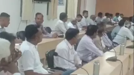 पाली: आगामी त्यौहारों को लेकर जिला कलेक्टर ने शांति समिति के सदस्यों के साथ की बैठक