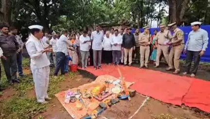 ಬೆಳಗಾವಿ: ನೂತನ ಕಾಕತಿ ಪೊಲೀಸ್ ಠಾಣೆ ನಿರ್ಮಾಣಕ್ಕೆ ಕಾಕತಿ ಗ್ರಾಮದಲ್ಲಿ ಜಿಲ್ಲಾ ಉಸ್ತುವಾರಿ ಸಚಿವ ಸತೀಶ್ ಜಾರಕಿಹೊಳಿ ಭೂಮಿ ಪೂಜೆ