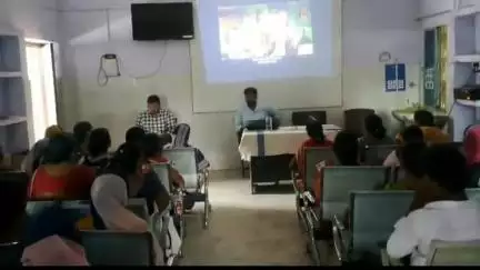 कुमारखंड: सीएचसी कुमारखंड में मानव और देह व्यापार के खिलाफ आशा कार्यकर्ता का जागरूकता प्रशिक्षण