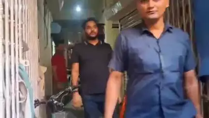 पटना ग्रामीण: तेज प्रताप यादव बाइक से अनुष्का यादव के घर पहुंचे और 7 घंटे रुके, कहा- यह मेरा पारिवारिक रिश्ता है