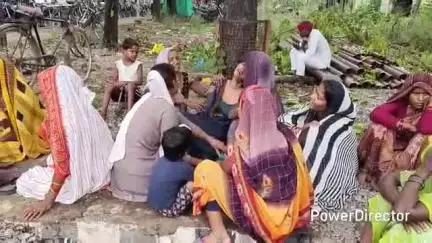 मऊ: मऊ के बरिया गांव निवासी 24 वर्षीय युवक की अचानक हुई मौत