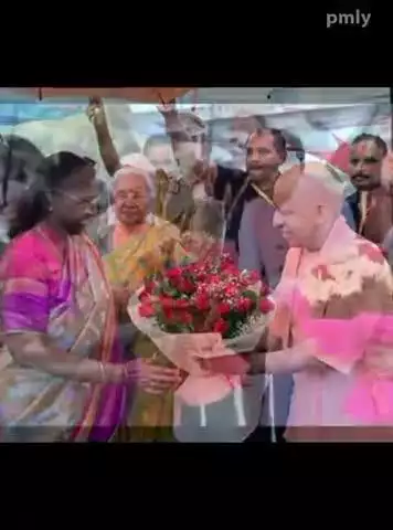 आई. बी .आर .आई के 11वें दीक्षांत समारोह में राष्ट्रपति द्रोपती मुर्मू का आगमन छात्र-छात्राओं को डिग्रि व पदक प्रदान किए
