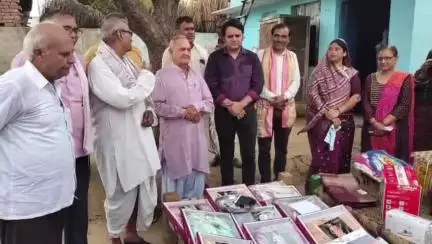 डीग: अपना घर सेवा समिति ने डीग में विमंदित प्रभुजी को भेजा बझेरा, बेटी के विवाह में भेंट किए सोने-चांदी के आभूषण