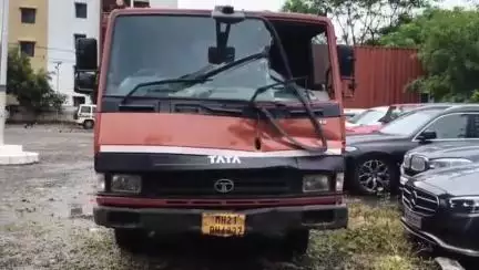 जालना: एका छोट्या खडीचे टिप्परने धडक दिल्याने जिल्हाधिकारी कार्यालय परिसरात दुचाकीस्वाराचा जागीच मृत्यू .