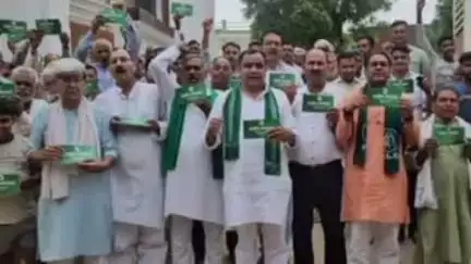 खुर्जा: खुर्जा के सौदा हबीबपुर में रालोद का सदस्यता अभियान, पंचायत चुनाव से पहले पार्टी का जन आधार बढ़ाने की कवायद