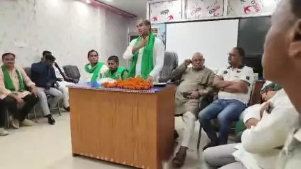 #लखनऊ : संगठन के पद अधिकारीयो के साथ मीटिंग।
#Lucknow: Meeting with officials of the organization.
#rajendra_yadav 
#National_President
#भारतीय_किसान_संगठन